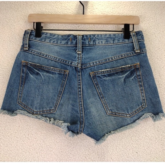 Free People‎ Denim Cutoff Shorts Blue Frayed Hem Button Fly Women Size 25 - Picture 2 of 13
